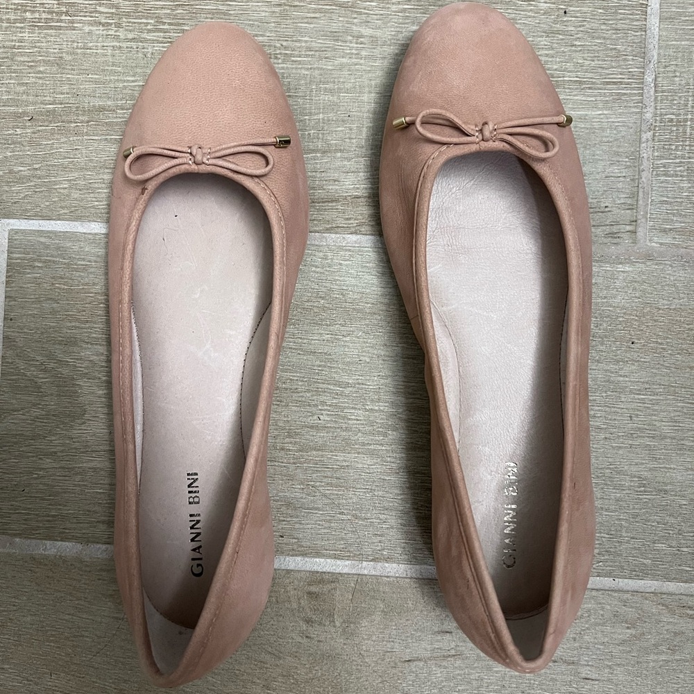 Gianni Binni suede ballet style shoes 9.5M barely worn